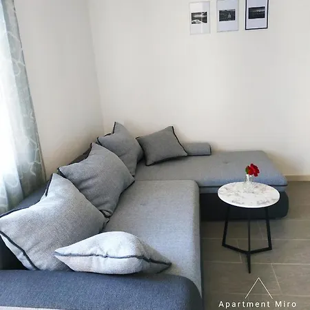 Miro Apartment